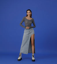 Lade das Bild in den Galerie-Viewer, WOMEN - Tira - Cut out skirt (blue/mustard)
