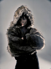 Load image into Gallery viewer, SSSS - UNISEX - Wilder faux fur - Jacket
